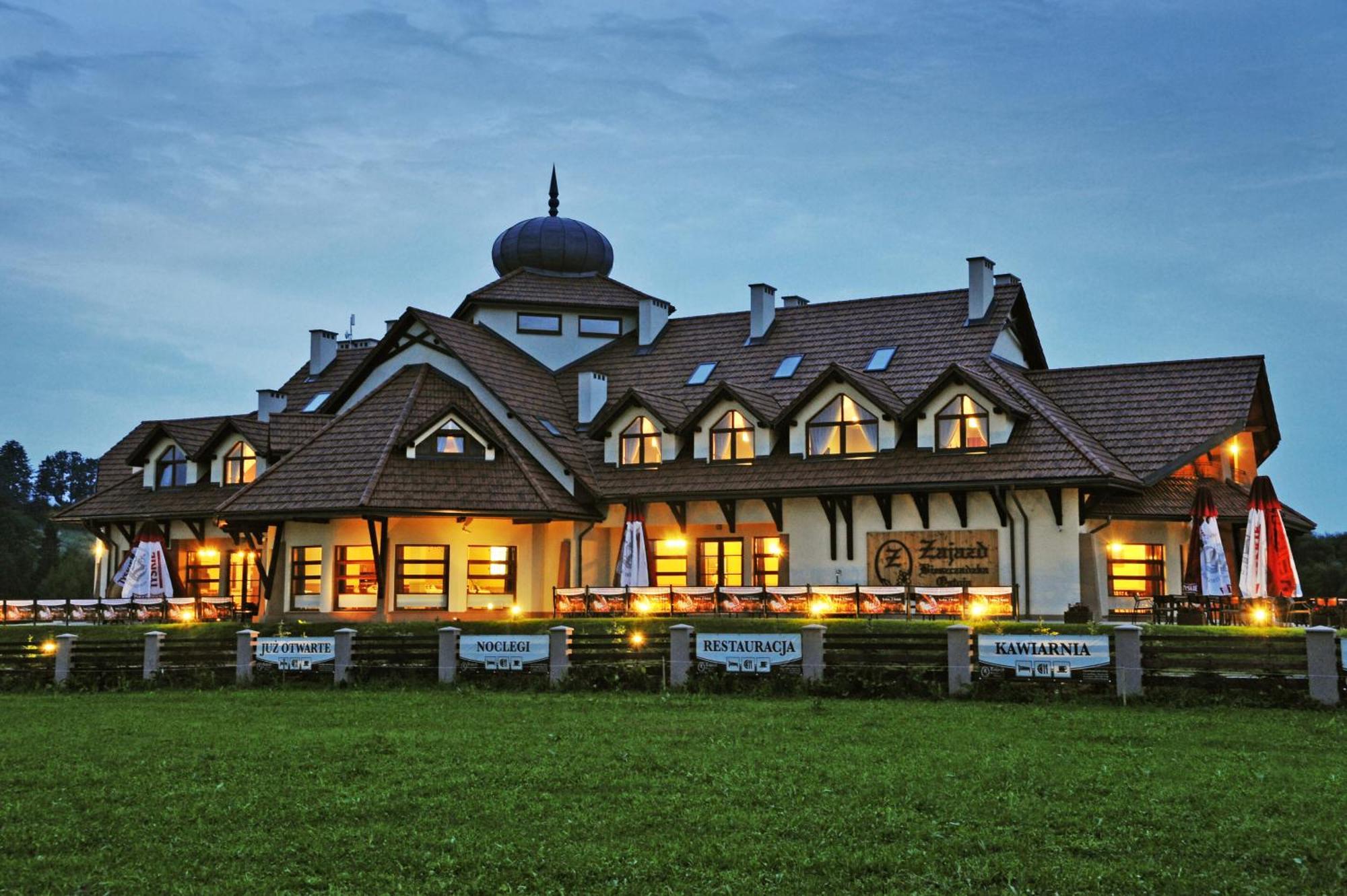 Zajazd Bieszczadzka Ostoja Ustrzyki Dolne Exterior foto
