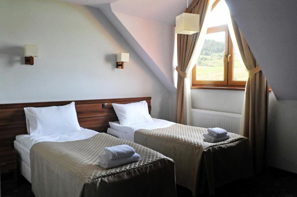 Zajazd Bieszczadzka Ostoja Ustrzyki Dolne Zimmer foto