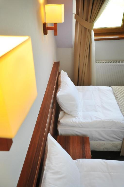 Zajazd Bieszczadzka Ostoja Ustrzyki Dolne Zimmer foto